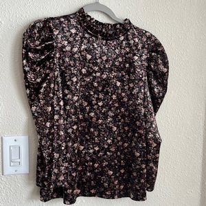 CeCe velvet top M